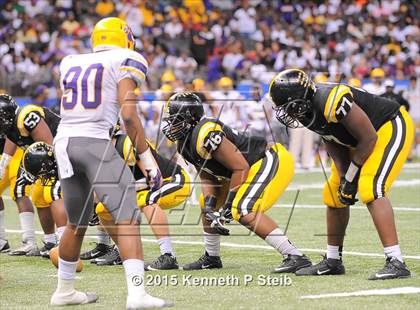 Thumbnail 1 in Edna Karr vs. Neville (LHSAA Class 4A Final) photogallery.
