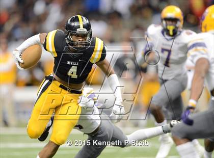 Thumbnail 2 in Edna Karr vs. Neville (LHSAA Class 4A Final) photogallery.