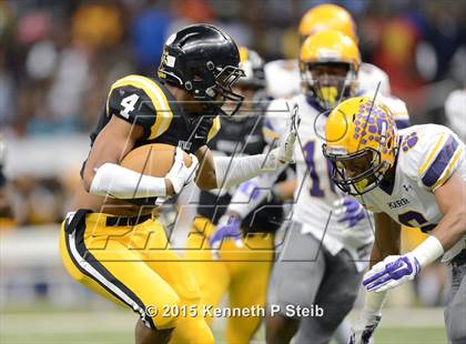 Thumbnail 2 in Edna Karr vs. Neville (LHSAA Class 4A Final) photogallery.