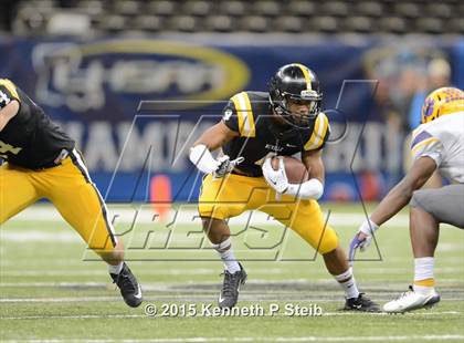 Thumbnail 2 in Edna Karr vs. Neville (LHSAA Class 4A Final) photogallery.