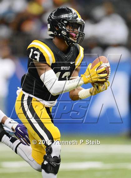 Thumbnail 3 in Edna Karr vs. Neville (LHSAA Class 4A Final) photogallery.