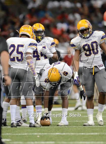 Thumbnail 2 in Edna Karr vs. Neville (LHSAA Class 4A Final) photogallery.