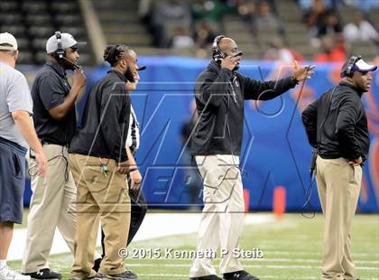 Thumbnail 3 in Edna Karr vs. Neville (LHSAA Class 4A Final) photogallery.