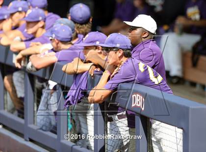Thumbnail 3 in Brock vs. Farmersville (UIL 3A Regional Semifinal) photogallery.