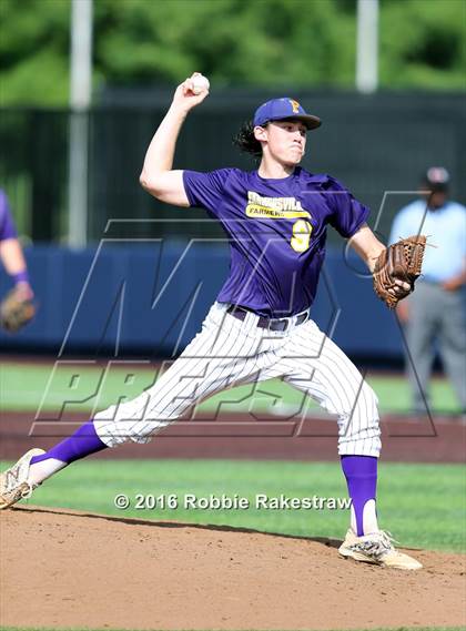 Thumbnail 2 in Brock vs. Farmersville (UIL 3A Regional Semifinal) photogallery.