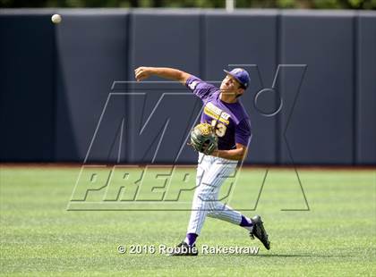 Thumbnail 3 in Brock vs. Farmersville (UIL 3A Regional Semifinal) photogallery.