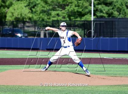 Thumbnail 3 in Brock vs. Farmersville (UIL 3A Regional Semifinal) photogallery.
