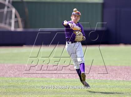 Thumbnail 3 in Brock vs. Farmersville (UIL 3A Regional Semifinal) photogallery.