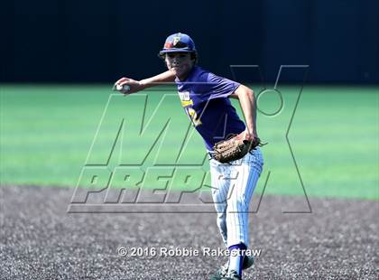 Thumbnail 1 in Brock vs. Farmersville (UIL 3A Regional Semifinal) photogallery.