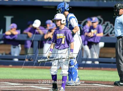 Thumbnail 1 in Brock vs. Farmersville (UIL 3A Regional Semifinal) photogallery.