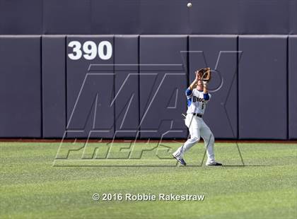 Thumbnail 2 in Brock vs. Farmersville (UIL 3A Regional Semifinal) photogallery.