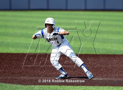 Thumbnail 3 in Brock vs. Farmersville (UIL 3A Regional Semifinal) photogallery.