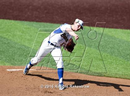 Thumbnail 1 in Brock vs. Farmersville (UIL 3A Regional Semifinal) photogallery.