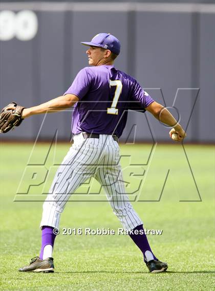 Thumbnail 2 in Brock vs. Farmersville (UIL 3A Regional Semifinal) photogallery.