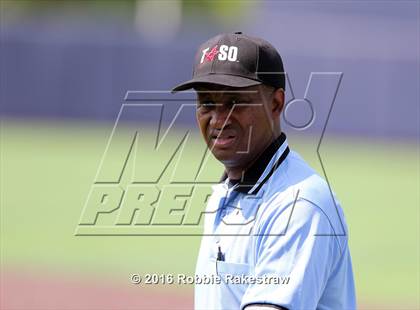 Thumbnail 3 in Brock vs. Farmersville (UIL 3A Regional Semifinal) photogallery.