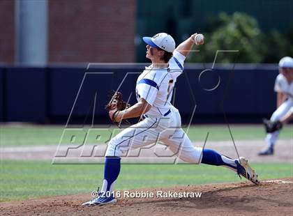 Thumbnail 1 in Brock vs. Farmersville (UIL 3A Regional Semifinal) photogallery.