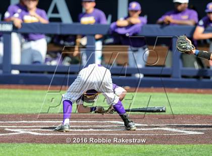 Thumbnail 1 in Brock vs. Farmersville (UIL 3A Regional Semifinal) photogallery.
