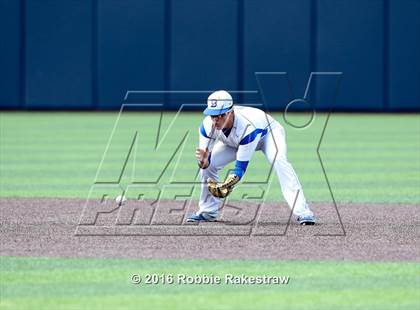 Thumbnail 2 in Brock vs. Farmersville (UIL 3A Regional Semifinal) photogallery.