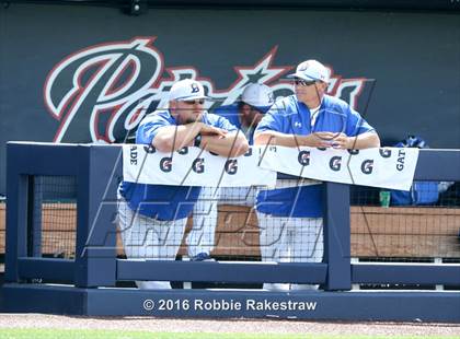 Thumbnail 3 in Brock vs. Farmersville (UIL 3A Regional Semifinal) photogallery.