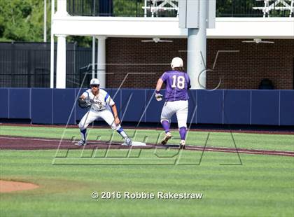 Thumbnail 1 in Brock vs. Farmersville (UIL 3A Regional Semifinal) photogallery.