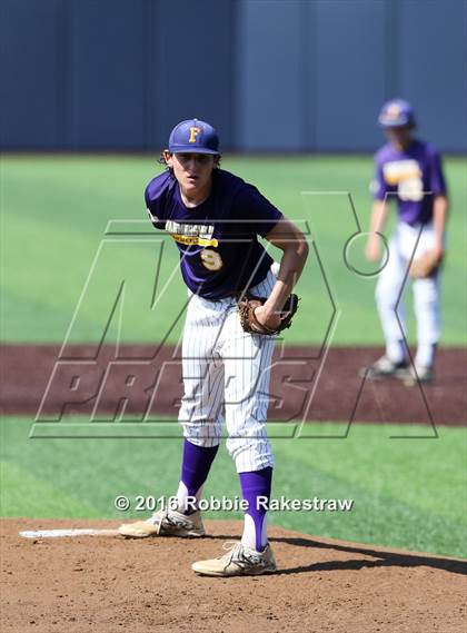 Thumbnail 2 in Brock vs. Farmersville (UIL 3A Regional Semifinal) photogallery.