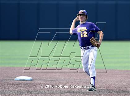 Thumbnail 3 in Brock vs. Farmersville (UIL 3A Regional Semifinal) photogallery.