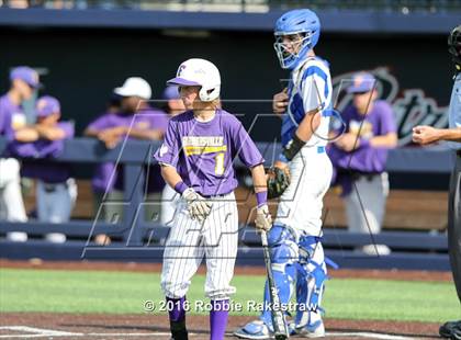 Thumbnail 3 in Brock vs. Farmersville (UIL 3A Regional Semifinal) photogallery.