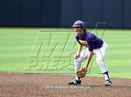 Thumbnail 2 in Brock vs. Farmersville (UIL 3A Regional Semifinal) photogallery.