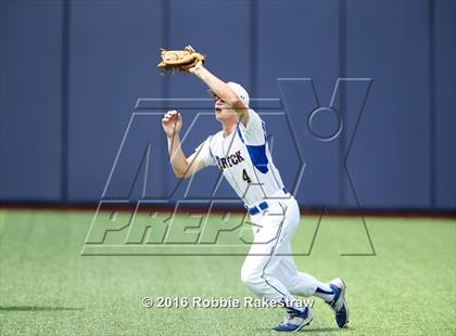Thumbnail 2 in Brock vs. Farmersville (UIL 3A Regional Semifinal) photogallery.
