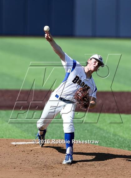 Thumbnail 3 in Brock vs. Farmersville (UIL 3A Regional Semifinal) photogallery.