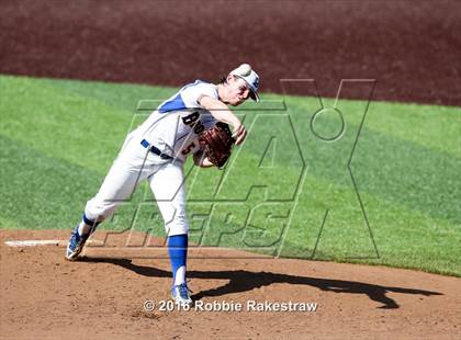 Thumbnail 2 in Brock vs. Farmersville (UIL 3A Regional Semifinal) photogallery.