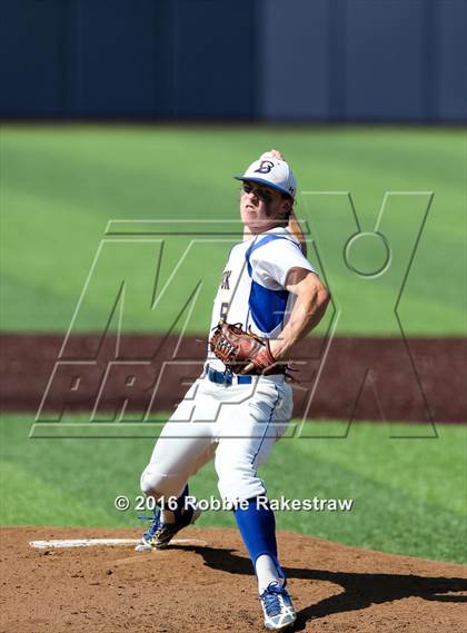 Thumbnail 3 in Brock vs. Farmersville (UIL 3A Regional Semifinal) photogallery.