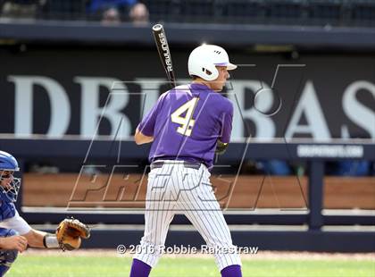 Thumbnail 2 in Brock vs. Farmersville (UIL 3A Regional Semifinal) photogallery.
