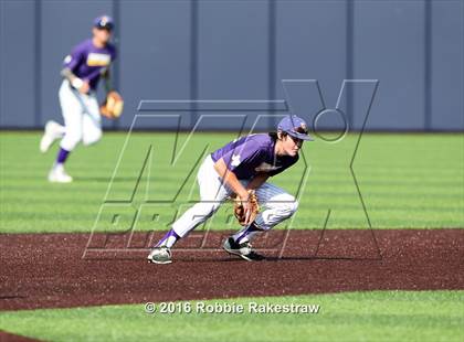 Thumbnail 2 in Brock vs. Farmersville (UIL 3A Regional Semifinal) photogallery.