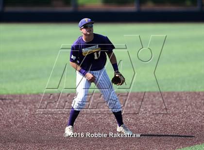 Thumbnail 1 in Brock vs. Farmersville (UIL 3A Regional Semifinal) photogallery.