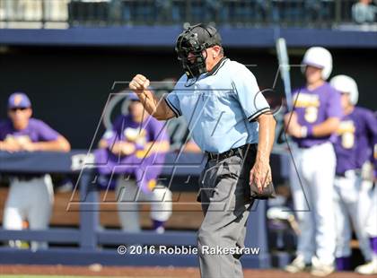 Thumbnail 2 in Brock vs. Farmersville (UIL 3A Regional Semifinal) photogallery.