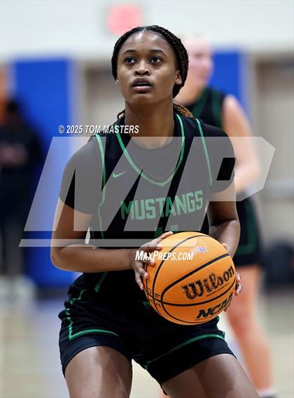 Thumbnail 2 in Myers Park @ Marvin Ridge photogallery.