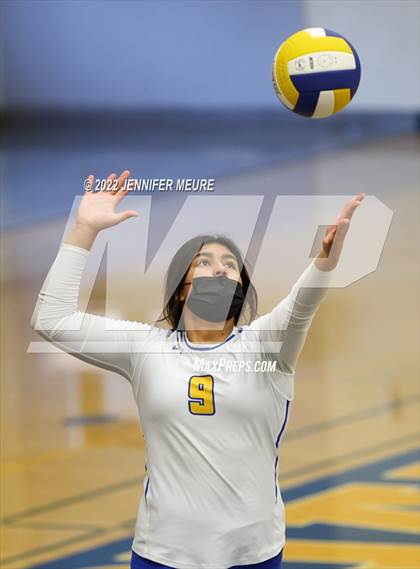 Thumbnail 3 in Homestead vs Newark Memorial (JV Irvington Tournament) photogallery.