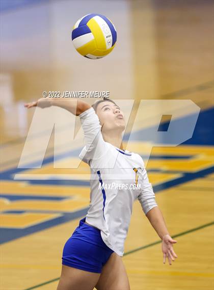 Thumbnail 1 in Homestead vs Newark Memorial (JV Irvington Tournament) photogallery.
