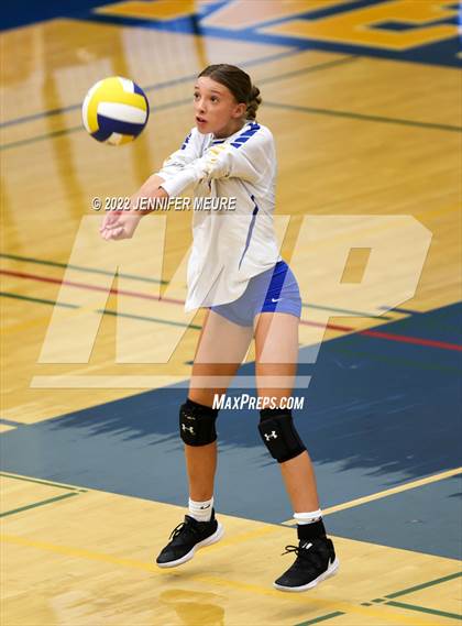Thumbnail 3 in Homestead vs Newark Memorial (JV Irvington Tournament) photogallery.