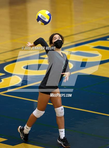 Thumbnail 1 in Homestead vs Newark Memorial (JV Irvington Tournament) photogallery.