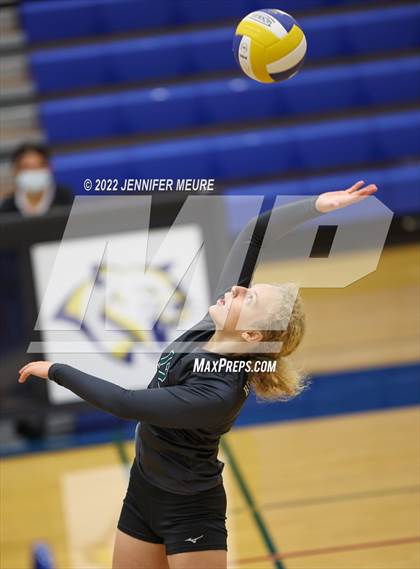 Thumbnail 3 in Homestead vs Newark Memorial (JV Irvington Tournament) photogallery.