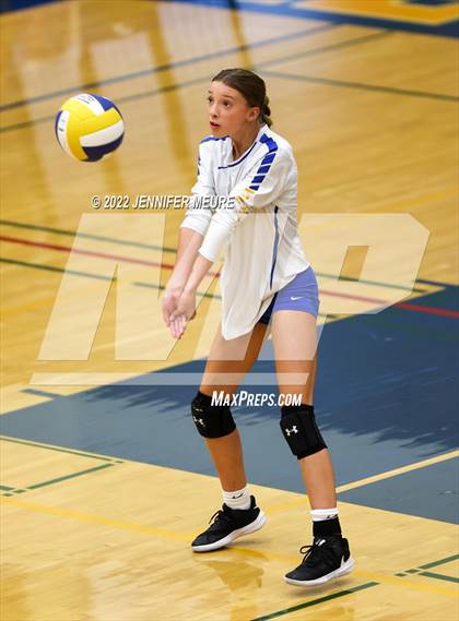 Thumbnail 2 in Homestead vs Newark Memorial (JV Irvington Tournament) photogallery.