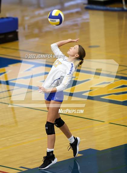 Thumbnail 2 in Homestead vs Newark Memorial (JV Irvington Tournament) photogallery.