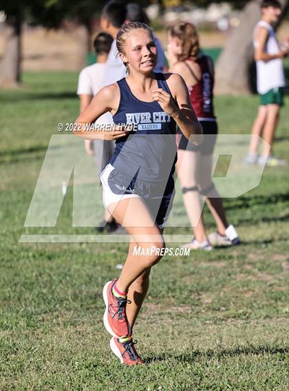 Thumbnail 3 in SJS Metro League Center Meet #1 photogallery.