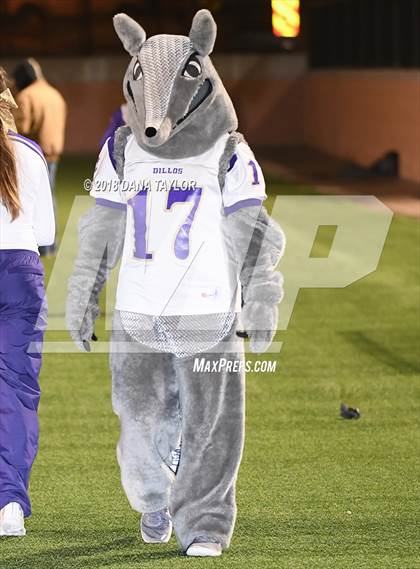 Thumbnail 2 in San Saba vs. Celeste (UIL 2A Regional Playoff) photogallery.