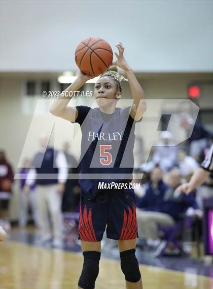 Thumbnail 3 in Bishop Hartley vs. Teays Valley (OGBR Classic in the City) photogallery.