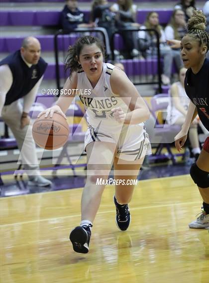 Thumbnail 2 in Bishop Hartley vs. Teays Valley (OGBR Classic in the City) photogallery.