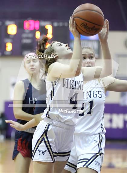 Thumbnail 3 in Bishop Hartley vs. Teays Valley (OGBR Classic in the City) photogallery.