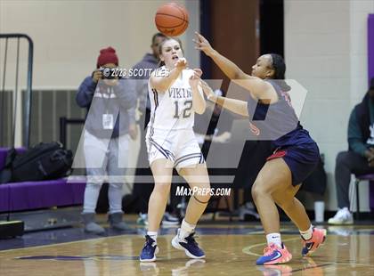 Thumbnail 1 in Bishop Hartley vs. Teays Valley (OGBR Classic in the City) photogallery.